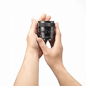 SIGMA 50mm F2 DG DN (C) For Sony E-Mount ���